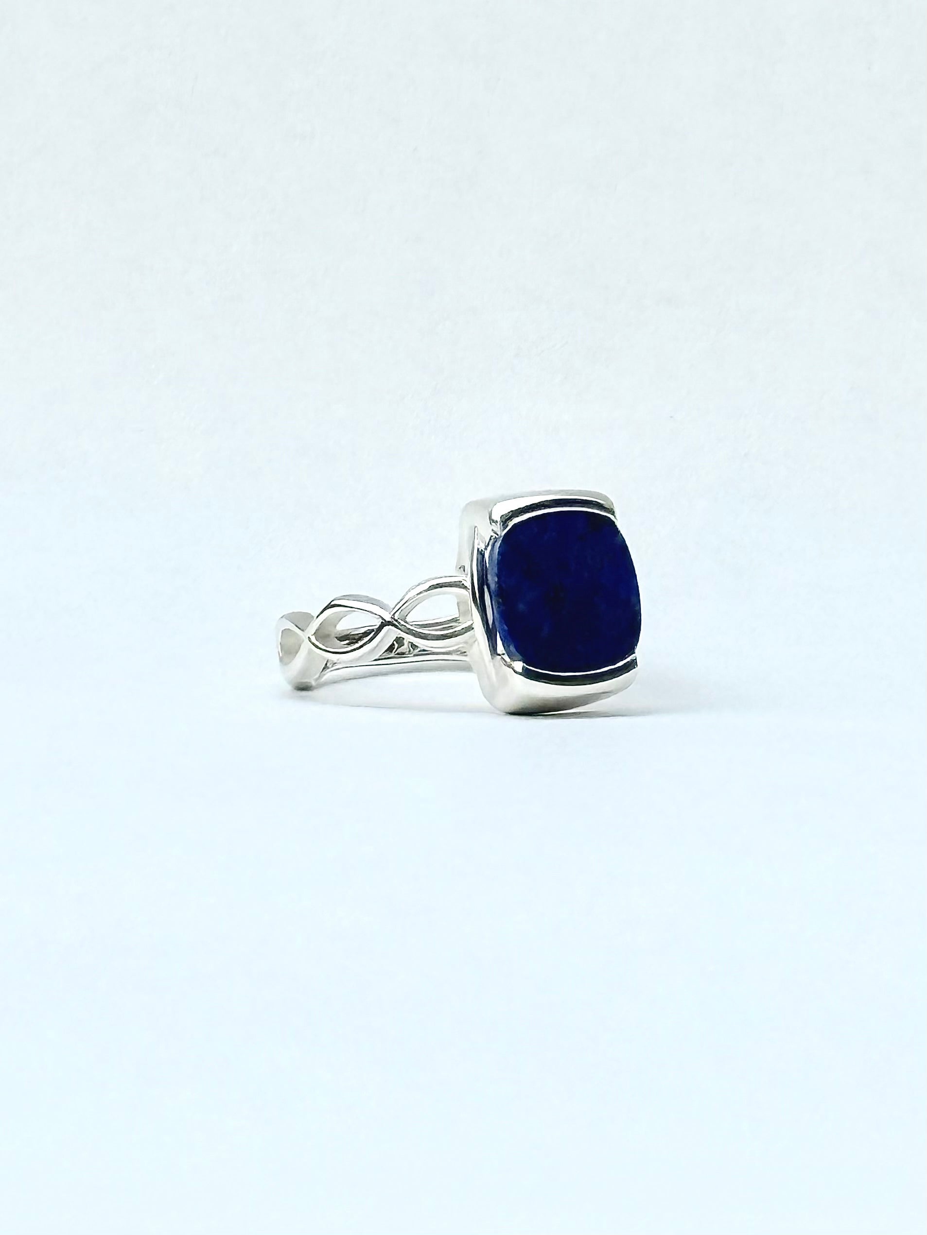 Milanese Ring - Lapis - Hannah Daye & Company