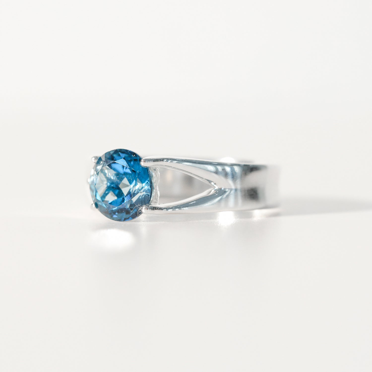 London Blue Topaz Brillante Sterling Silver Ring Hannah Daye & Co