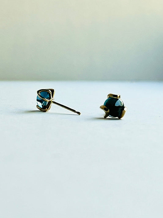 Fiore Max Stud Earrings 14k Gold - London Blue Topaz