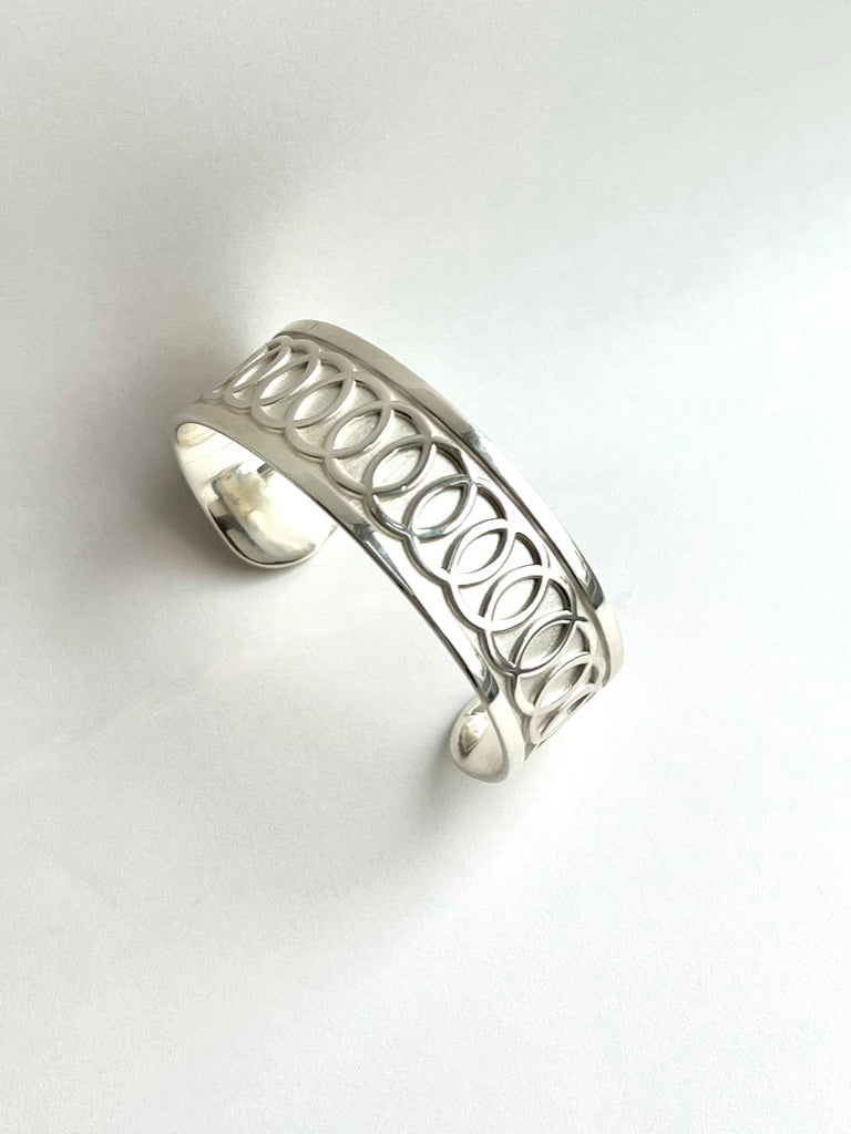 Oslo Cuff Sterling Silver original design hand-crafted by Hannah Daye fine jewelry