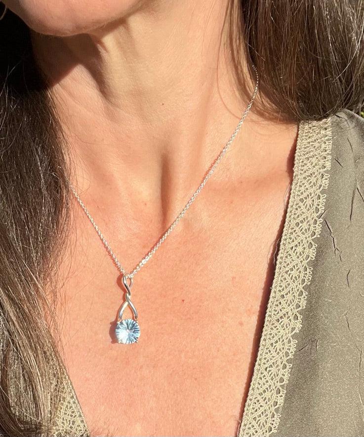 Brillante Pendant Sky Blue Topaz by Hannah Daye original design hand-crafted