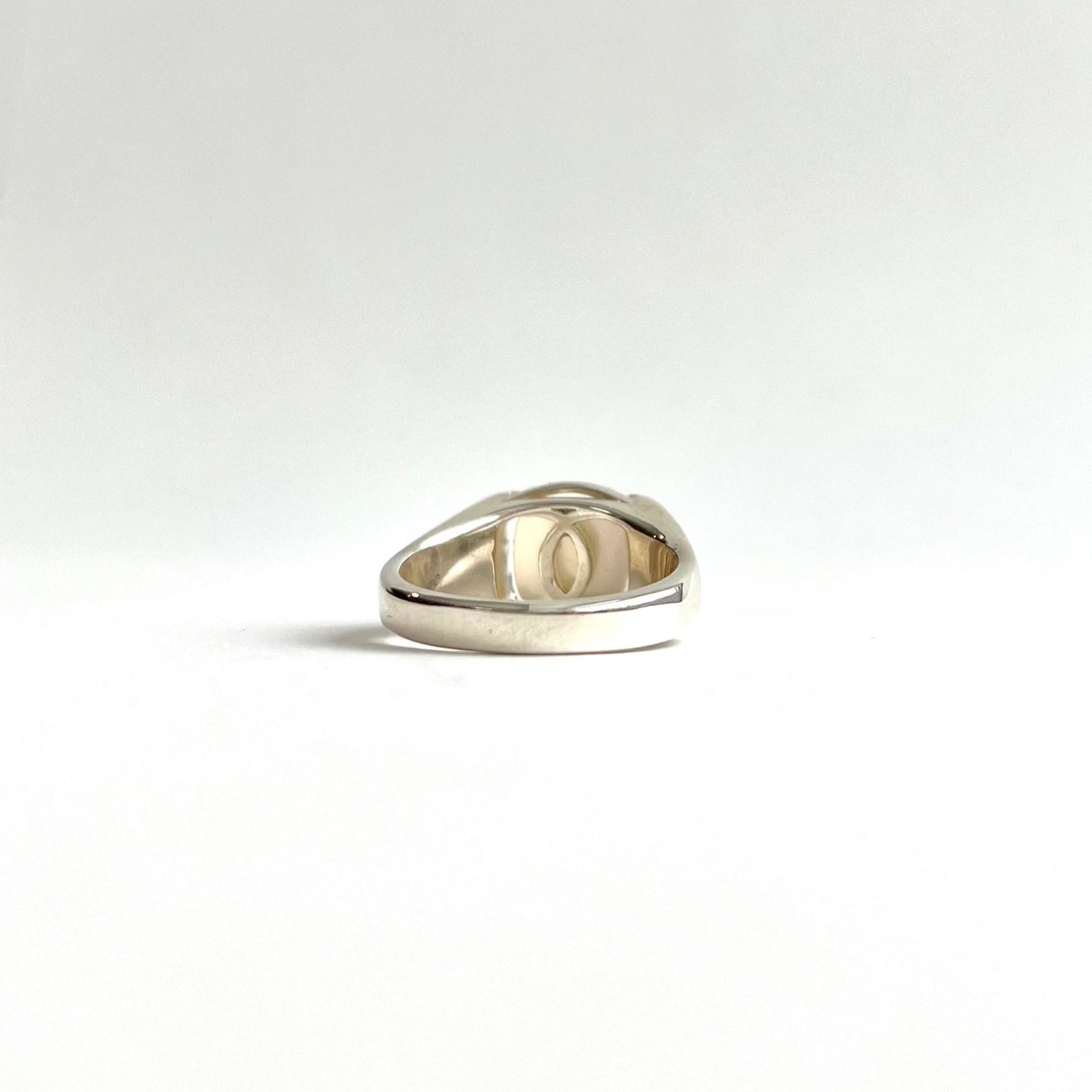 Milan Piccolo Ring inside view MOther of Pearl doublet Hannah Daye jewelry original design