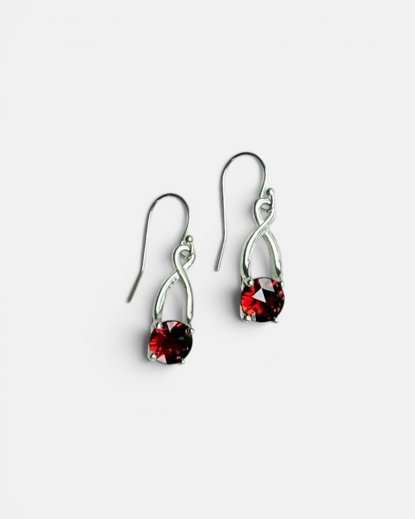 Brillante Drop Earrings - Garnet - sterling silver - Hannah Daye & Co