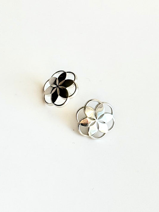 Rosette Piccolo Post Earrings