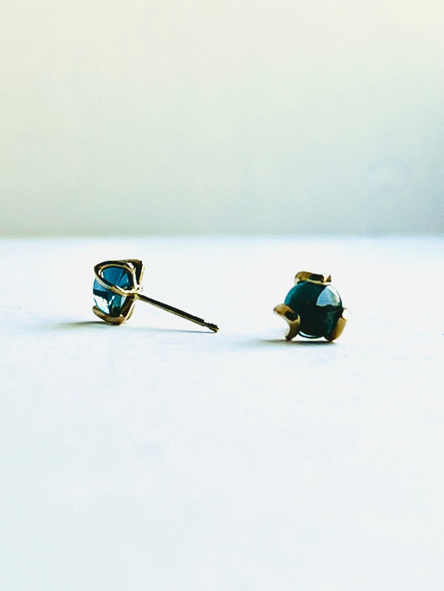 Fiore Max Stud Earrings 14k Gold - London Blue Topaz - Hannah Daye & Company