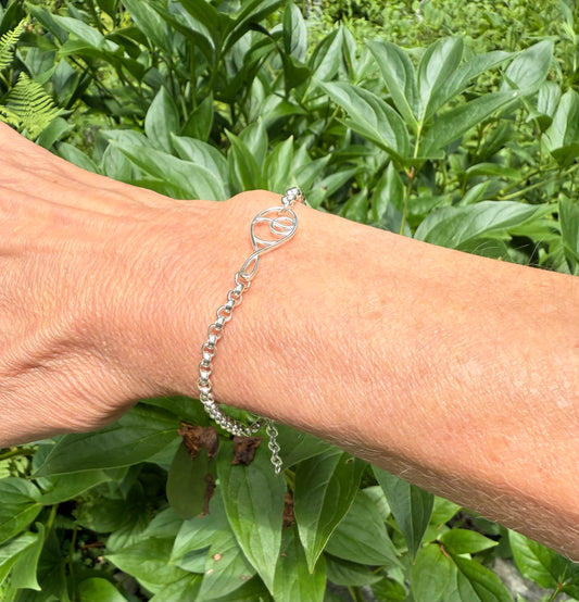 wearing Deuce Tennis Bracelet Hannah DAye original design fine jewelry