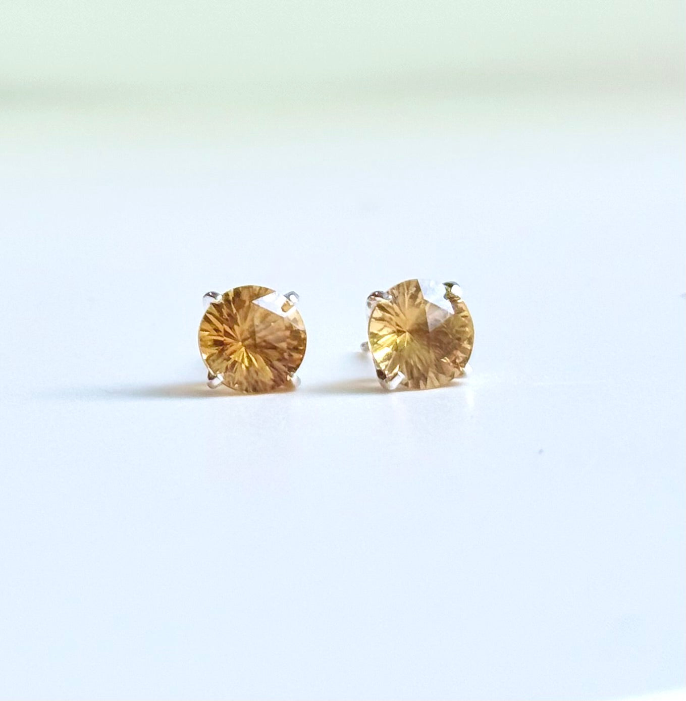 Brillante Posts Citrine by Hannah Daye original design