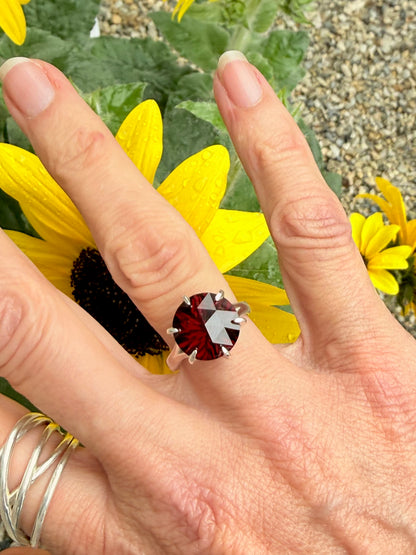 Brillante Cocktail Ring - Garnet - sterling silver - Hannah Daye & Co