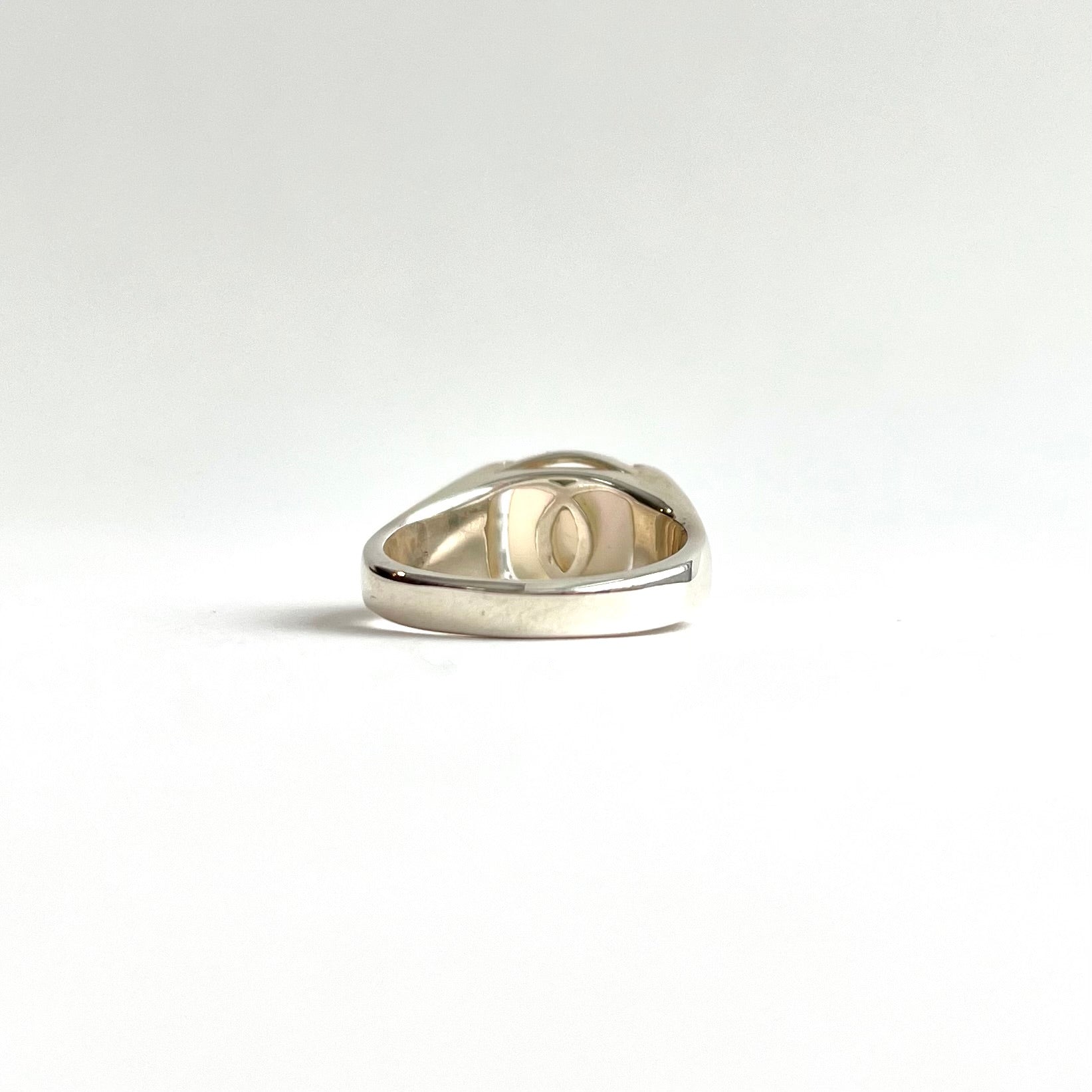 Milan Piccolo Ring - Mother of Pearl Inside View - Hannah Daye & Company