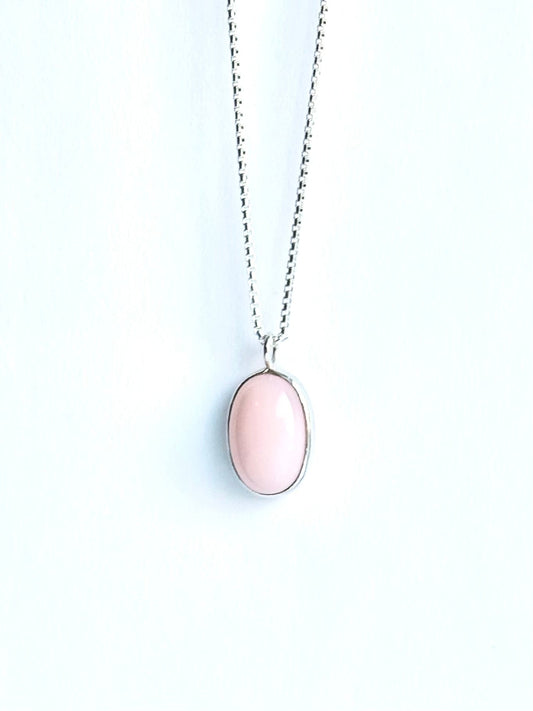 Oslo Pendant - Pink Opal - Hannah Daye & Company