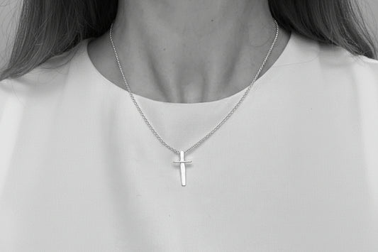 14k yellow gold Piccolo Cross - Hannah Daye & Company