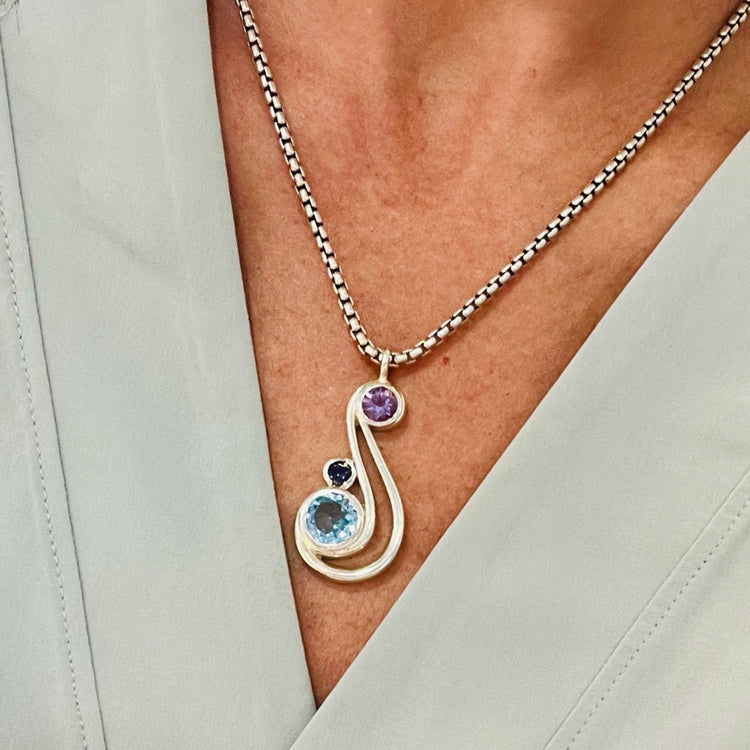 Aria pendant shown on Venetian Medio Chain by Hannah Daye
