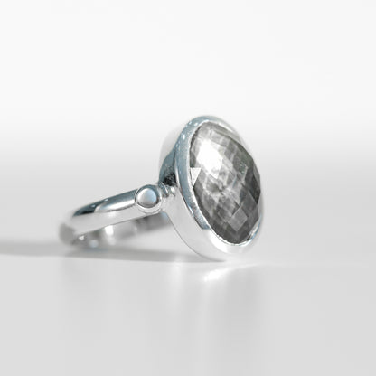 Sabine Ring Black Mother of Pearl in sterling silver Hannah Daye & Co