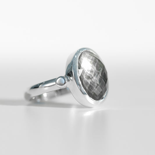 Sabine Ring Black Mother of Pearl in sterling silver Hannah Daye & Co